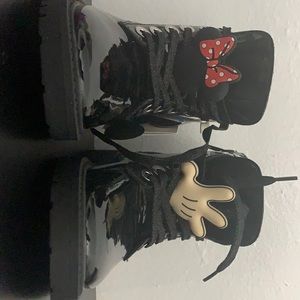 Little girl Zara boots